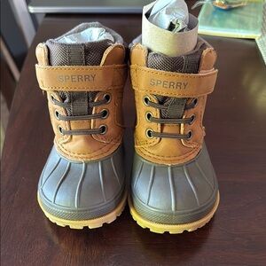 NIB Sperry StormHopperAC/Tan Boots